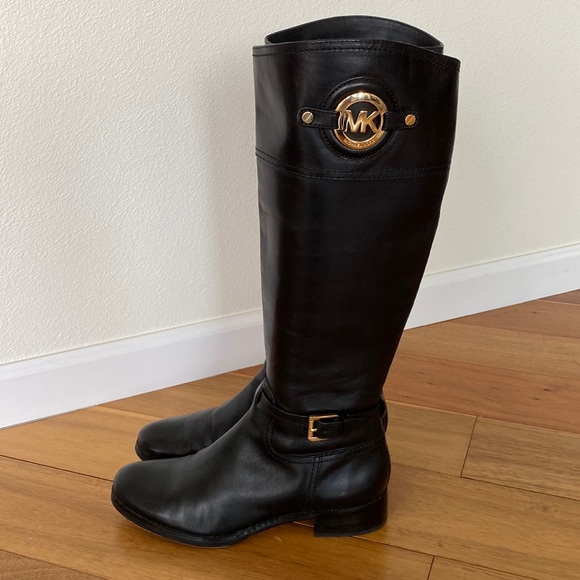 Michael Kors tall boots - Picture 1 of 9